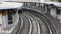 File:Métro de Paris, station Bastille, ligne 1 02 stabilisé.ogg