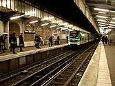 File:MF 01 ligne 2 Barbes - Rochechouart 01.ogv