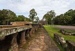 Baphuon, Angkor Thom, Camboya, 2013-08-16, DD 28.jpg