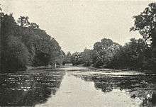 The Botanical Gardens are on the west bank of the River opposite Garden Reach.