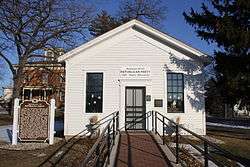 Birthplace of the US Republican Party / The Little White Schoolhouse