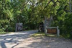 Pilot Knob State Park, Portals (Area 5a)