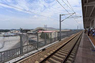  Watching the terminals from the Hefei-Fuzhou HSR Yard in upper layer.