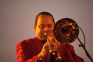 Photograph of Steve Turre performing in 2010