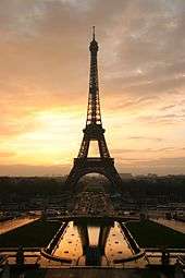 Tour Eiffel at sunrise from the trocadero