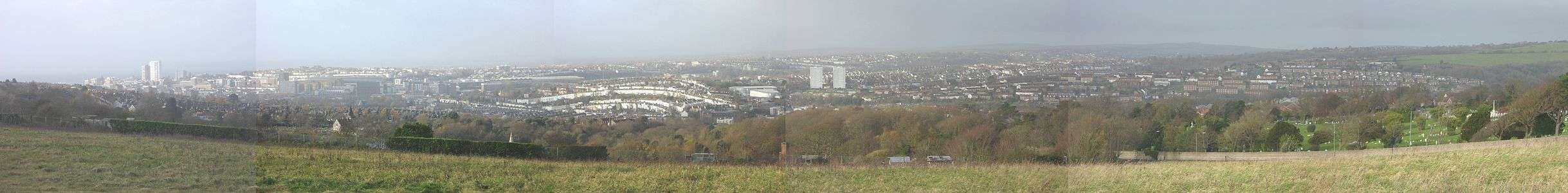 Panorama of Brighton seen from Tenantry Down to the east